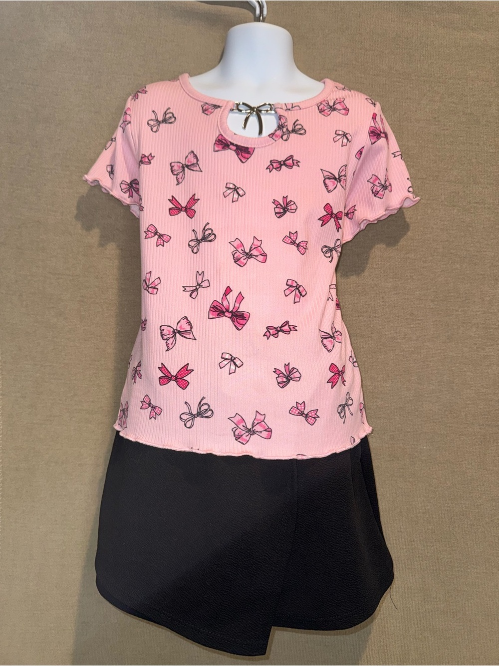 Dream Girl Size 8 Pink Bow Ribbed Keyhole Top & Black Skort Set #28